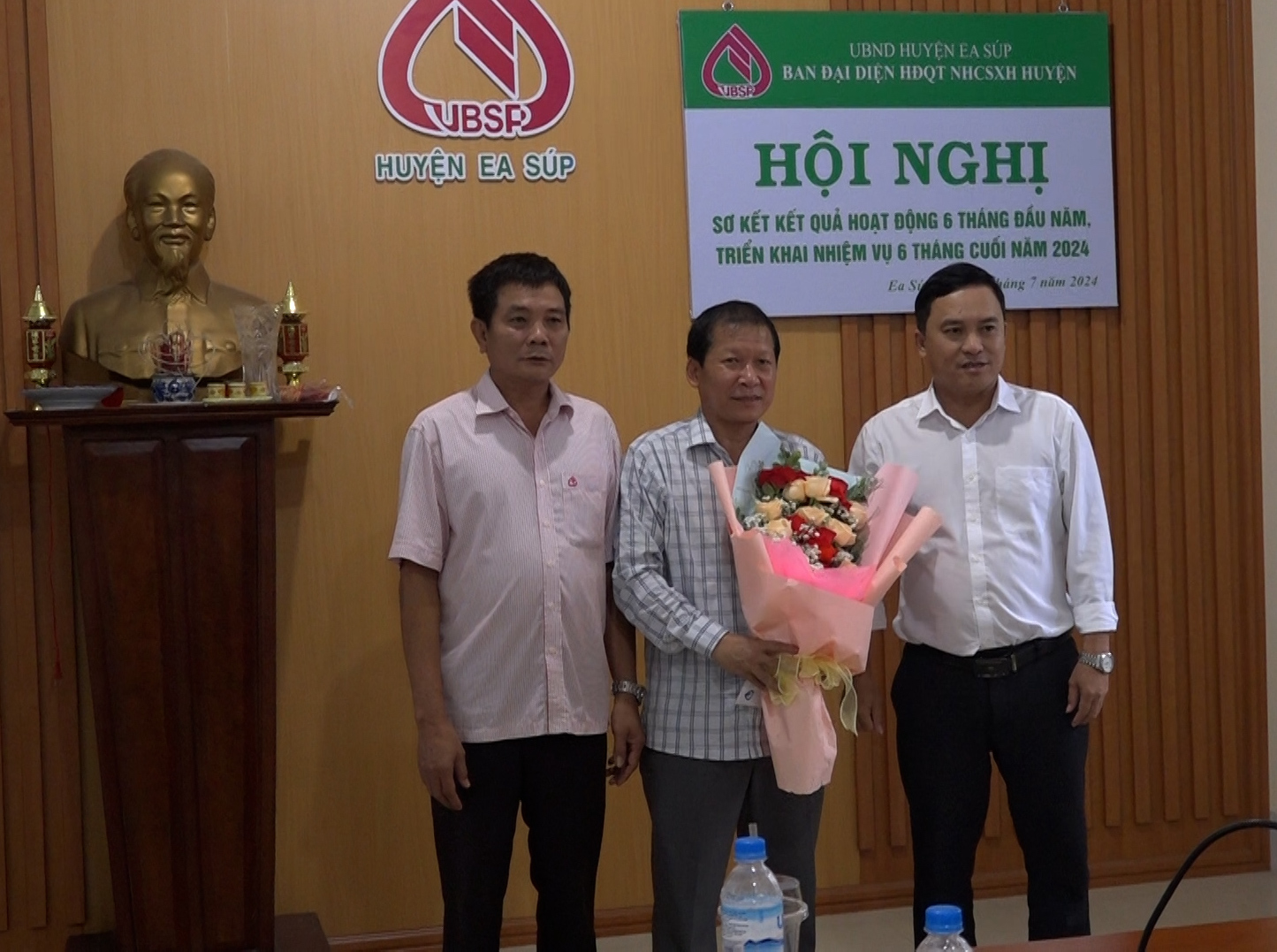 Ban đại diện Hội đồng quản trị NHCSXH huyện Ea Súp sơ kết hoạt động tín dụng chính sách 6 tháng đầu năm 2024
